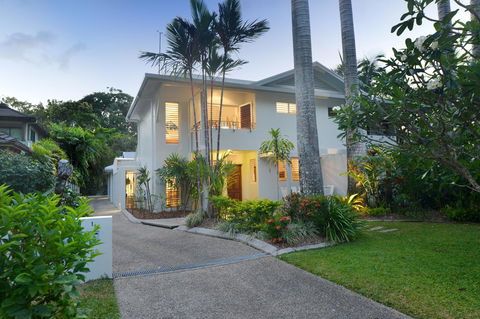 [ ANDY'S BEACH HOUSE ] - Whitsundays Accommodation 4