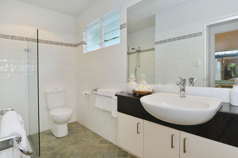 [ ANDY'S BEACH HOUSE ] - Whitsundays Accommodation 29
