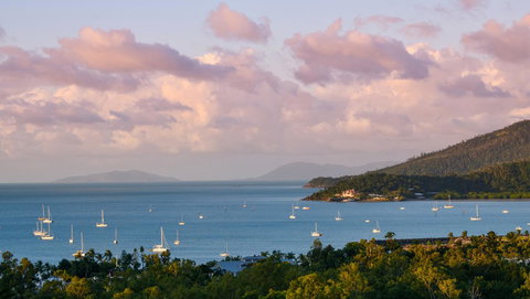 Bella Vista On Nara Pets Welcome - Whitsundays Accommodation 27