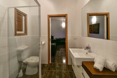 Bella Vista On Nara Pets Welcome - Whitsundays Accommodation 24