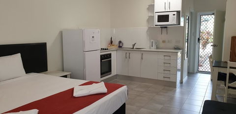 Trinity Beach Pacific - Whitsundays Accommodation 2