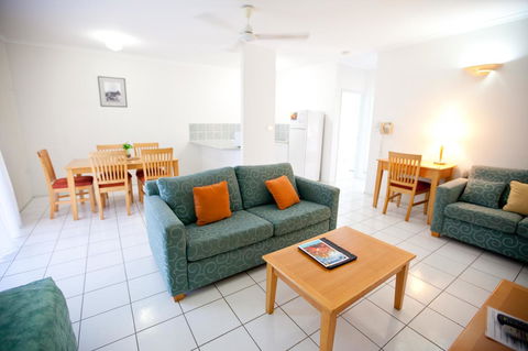 Trinity Beach Pacific - Whitsundays Accommodation 8