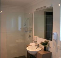 Drovers Motor Inn - Whitsundays Accommodation