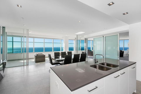 Q1 Resort & Spa - Official - Whitsundays Accommodation 29