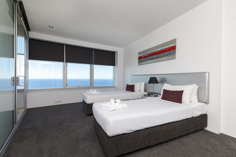 Q1 Resort & Spa - Official - Whitsundays Accommodation 8
