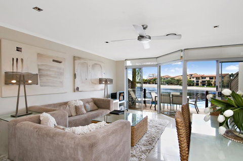 Skippers Cove Waterfront Resort - Whitsundays Accommodation 5