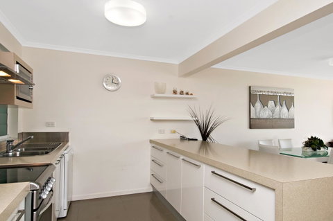 Skippers Cove Waterfront Resort - Whitsundays Accommodation 11