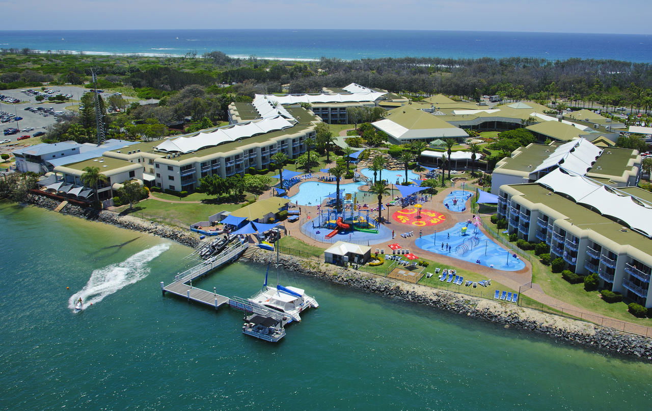 Main Beach QLD Whitsundays Accommodation