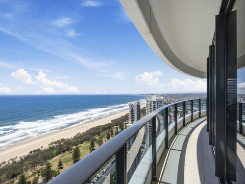 Oracle Resort Broadbeach - Gclr - Whitsundays Accommodation 18