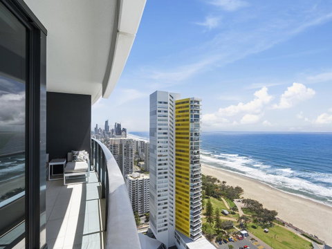 Oracle Resort Broadbeach - Gclr - Whitsundays Accommodation 17