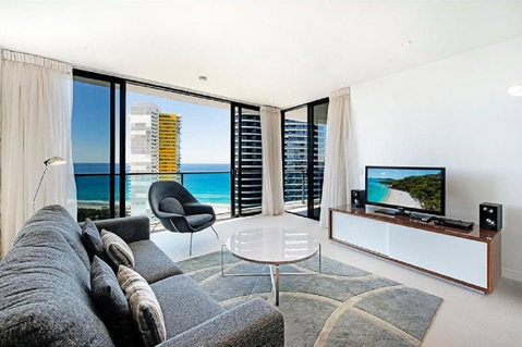 Oracle Resort Broadbeach - Gclr - Whitsundays Accommodation 4