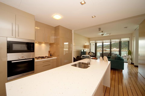 The Boathouse Apartments - Whitsundays Accommodation 11