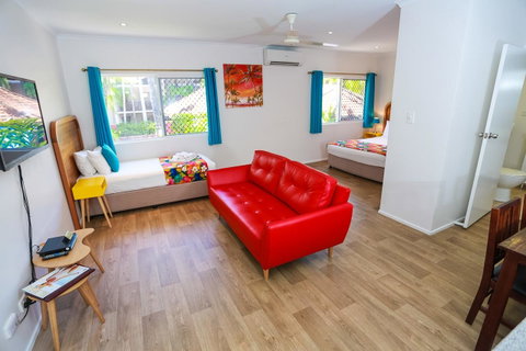 Port Douglas Motel - Whitsundays Accommodation 4