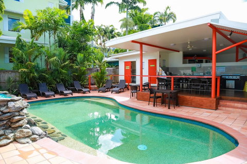 Port Douglas Motel - Whitsundays Accommodation 23