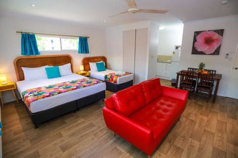 Port Douglas Motel - Whitsundays Accommodation 2