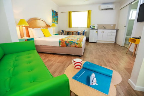 Port Douglas Motel - Whitsundays Accommodation 16
