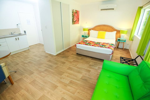Port Douglas Motel - Whitsundays Accommodation 10
