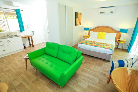 Port Douglas Motel - Whitsundays Accommodation 12