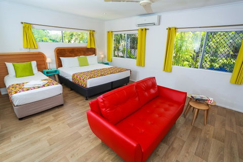 Port Douglas Motel - Whitsundays Accommodation 8