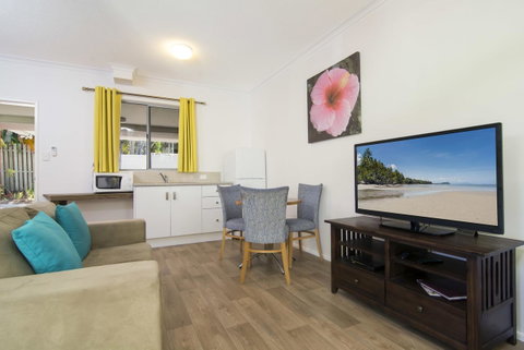 Port Douglas Motel - Whitsundays Accommodation 43