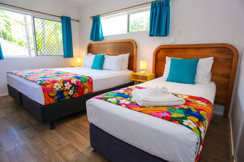 Port Douglas Motel - Whitsundays Accommodation 1