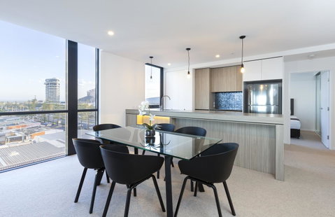 Qube Broadbeach - Whitsundays Accommodation 43