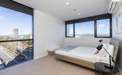 Qube Broadbeach - Whitsundays Accommodation 7