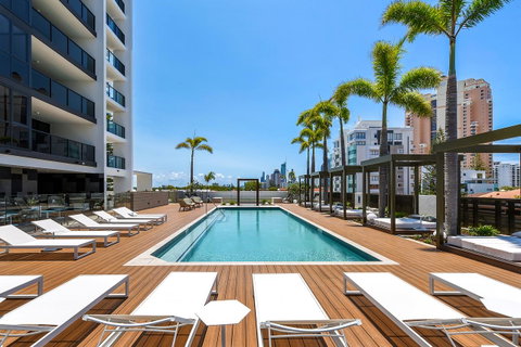 Qube Broadbeach - Whitsundays Accommodation 31