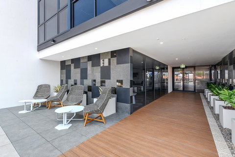 Qube Broadbeach - Whitsundays Accommodation 24