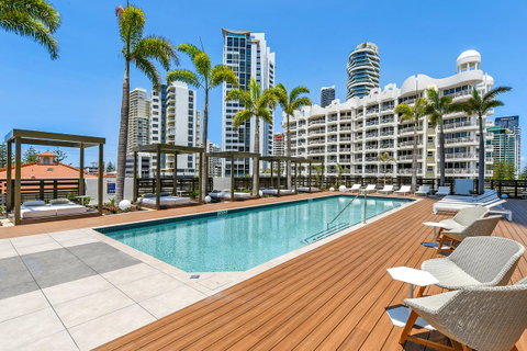 Qube Broadbeach - Whitsundays Accommodation 26