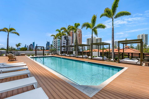 Qube Broadbeach - Whitsundays Accommodation 25