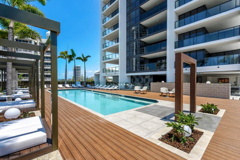 Qube Broadbeach - Whitsundays Accommodation 0