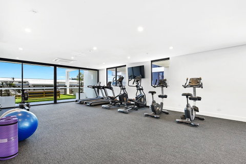Qube Broadbeach - Whitsundays Accommodation 35
