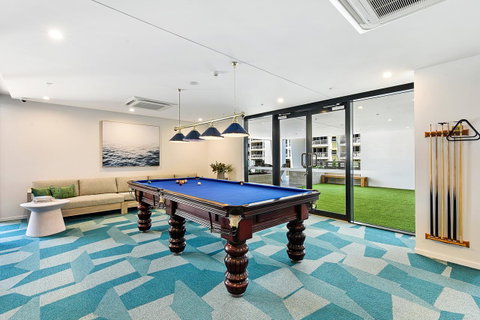 Qube Broadbeach - Whitsundays Accommodation 36
