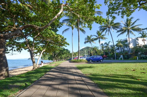 Roydon Beachfront Apartments - Whitsundays Accommodation 27