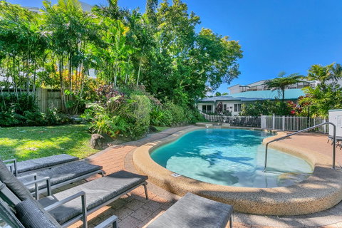 Roydon Beachfront Apartments - Whitsundays Accommodation 17