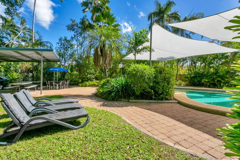 Roydon Beachfront Apartments - Whitsundays Accommodation 13