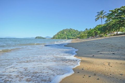 Roydon Beachfront Apartments - Whitsundays Accommodation 8