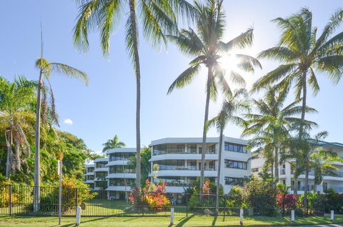 Roydon Beachfront Apartments - Whitsundays Accommodation 28