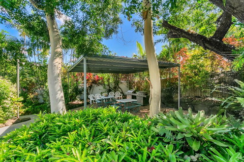 Roydon Beachfront Apartments - Whitsundays Accommodation 18