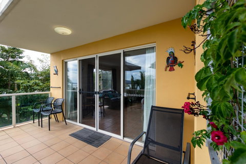 Sunlit Waters Studio Apartments - Whitsundays Accommodation 32
