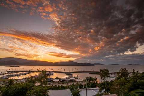 Sunlit Waters Studio Apartments - Whitsundays Accommodation 15