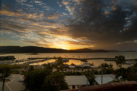 Sunlit Waters Studio Apartments - Whitsundays Accommodation 17