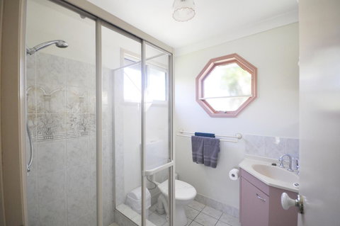 Bribie Island Canal Holiday Destination! - Whitsundays Accommodation 10