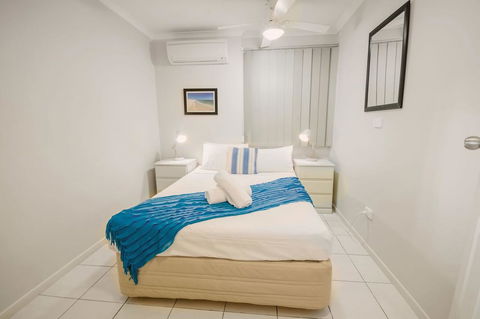 Airlie Apartments - Whitsundays Accommodation 2