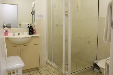 Airlie Apartments - Whitsundays Accommodation 1