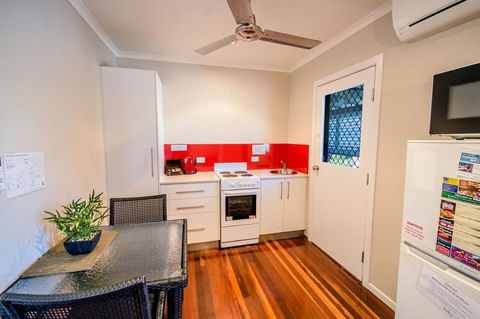 Airlie Apartments - Whitsundays Accommodation 18