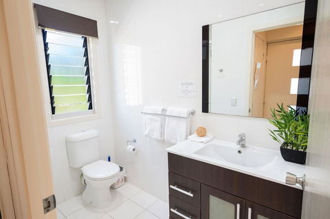 Airlie Apartments - Whitsundays Accommodation 22