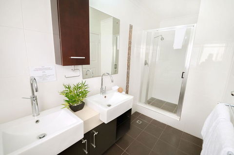 Airlie Apartments - Whitsundays Accommodation 17