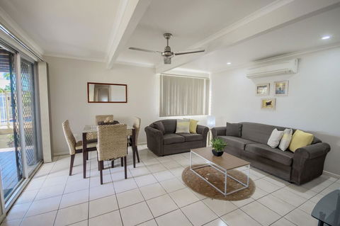 Airlie Apartments - Whitsundays Accommodation 3